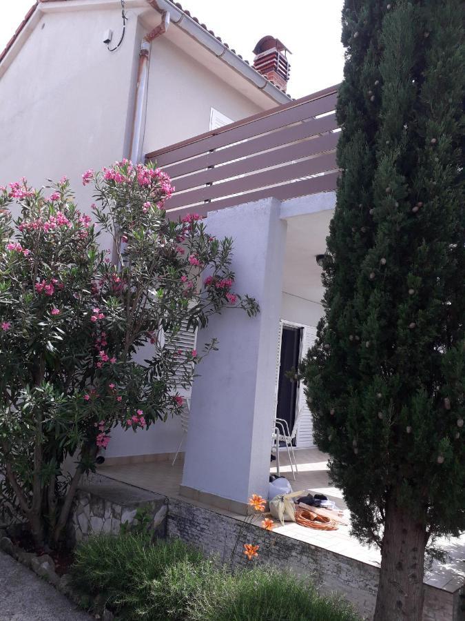 Holiday Home โนวาลยา ภายนอก รูปภาพ